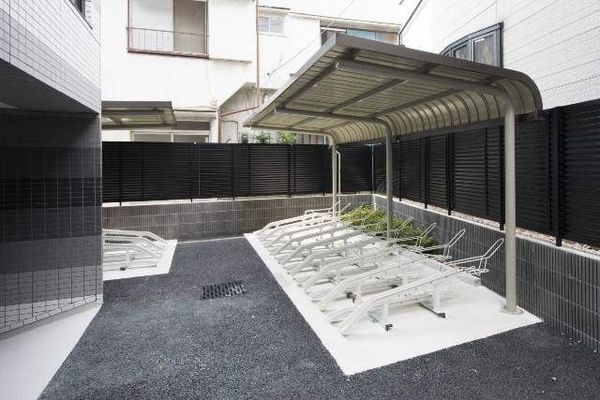 駐車場　駐輪場