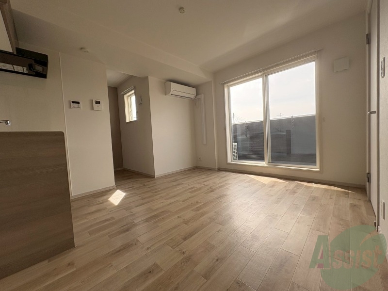 居室・リビング　７帖のリビングです。お部屋を広く使えます。