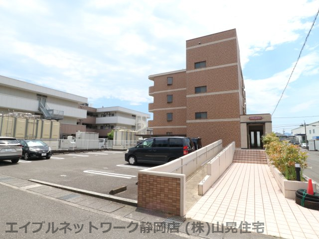 駐車場　駐車スペースもあります