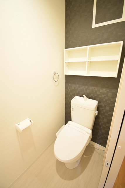 トイレ　※２０２号の写真です