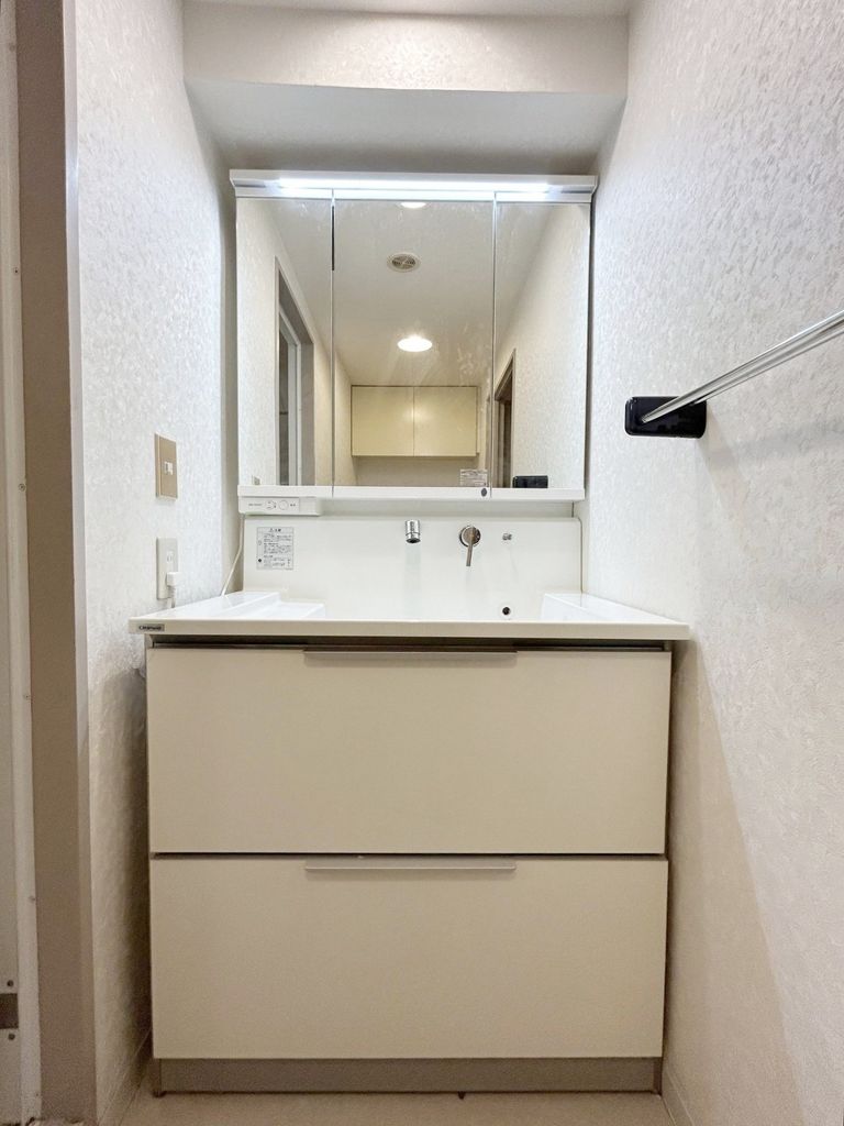 洗面設備　洗面化粧台