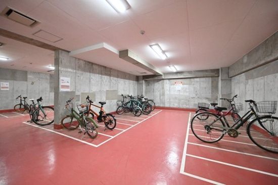 駐車場　■モニタ付オートロック