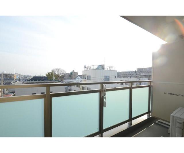 バルコニー　バルコニーあります