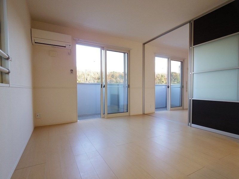 居室・リビング　※別号室同施工写真※