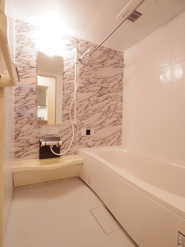 バス・シャワールーム　※別号室同施工写真※