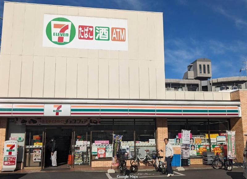 コンビニ　ファミリーマート（コンビニ）まで160m