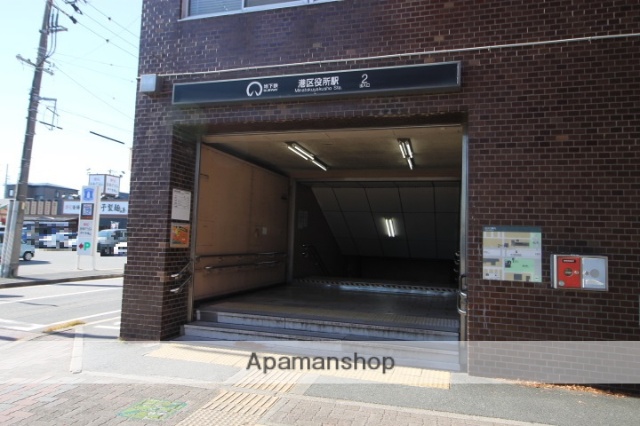 その他　名古屋市営地下鉄名港線港区役所駅2番口（その他）まで726m