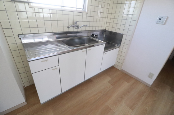 キッチン　※別部屋の写真です