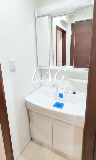 洗面設備　洗面台です。