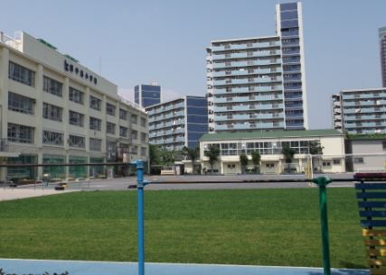 小学校　越中島小学校（小学校）まで521m