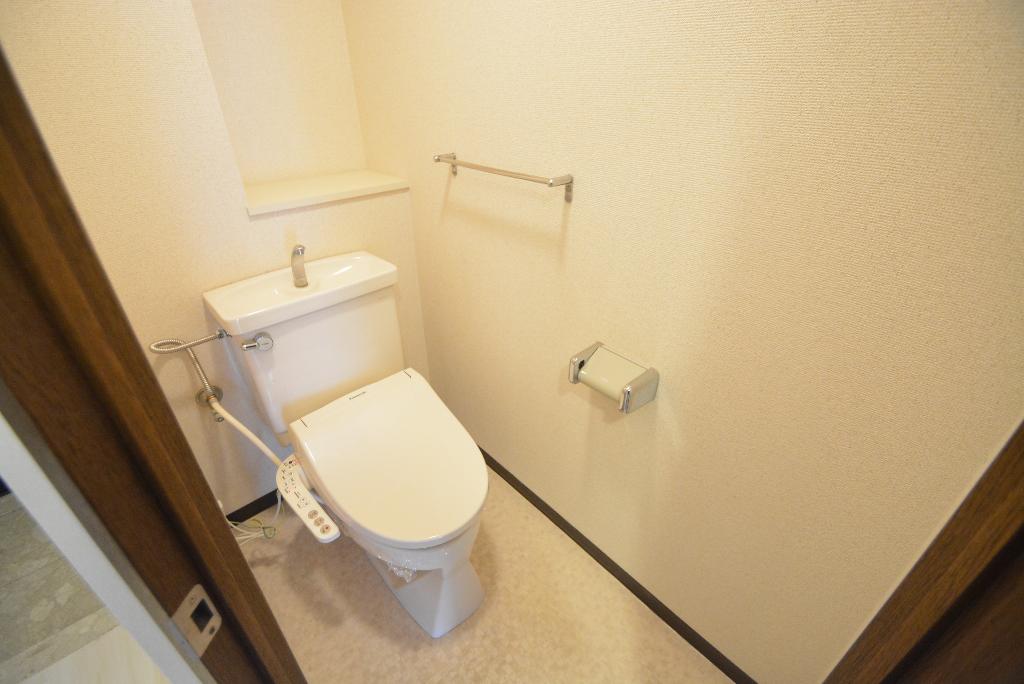 トイレ　シャワー付トイレ