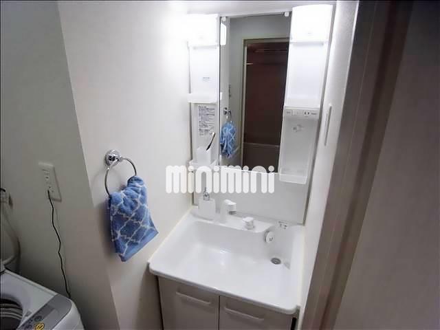 洗面設備　独立洗面台あります。