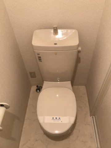トイレ　トイレもきれいです
