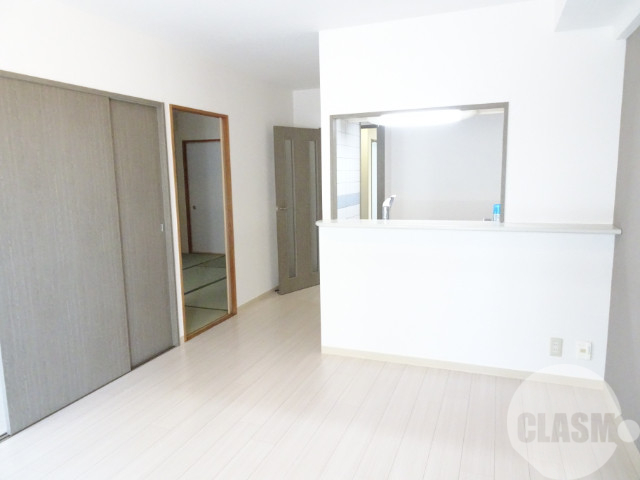 居室・リビング　お話しながらお料理できます♪