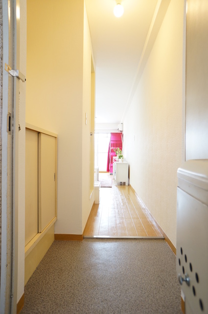 玄関　モデルルーム