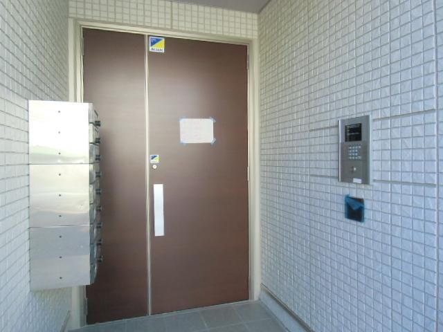 エントランス　オートロック付エントランス