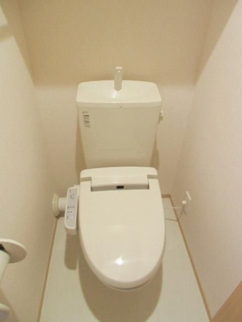 トイレ　ウォシュレット付き