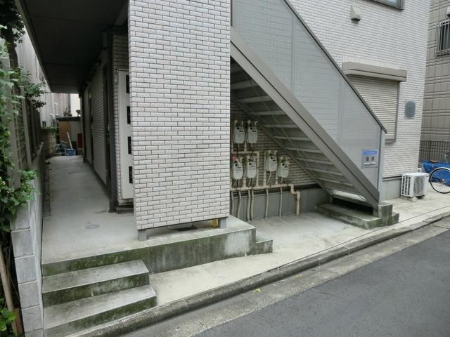 エントランス　部屋探しは株式会社　タウンハウジング　までお気軽にお問合せ…