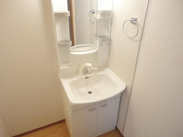 洗面設備　お部屋探しは株式会社　タウンハウジング　までお気軽にお問合…