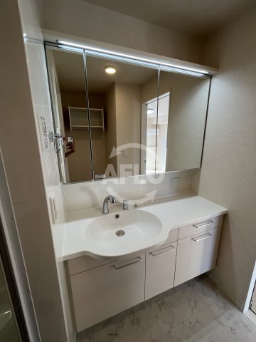 洗面設備　アイボヌール　独立洗面台