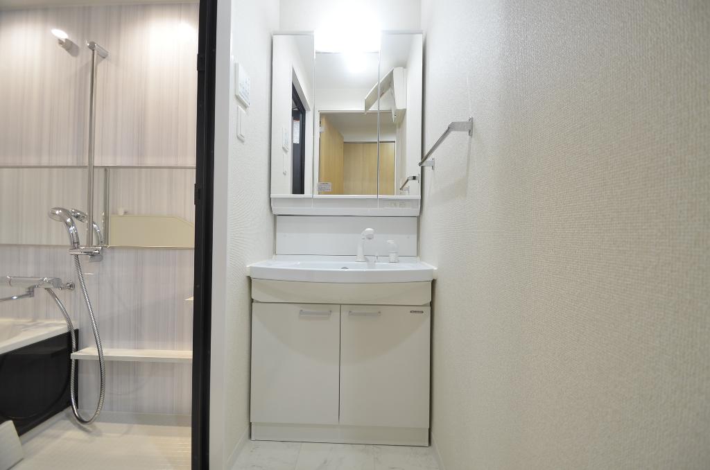 洗面設備　洗髪洗面化粧台
