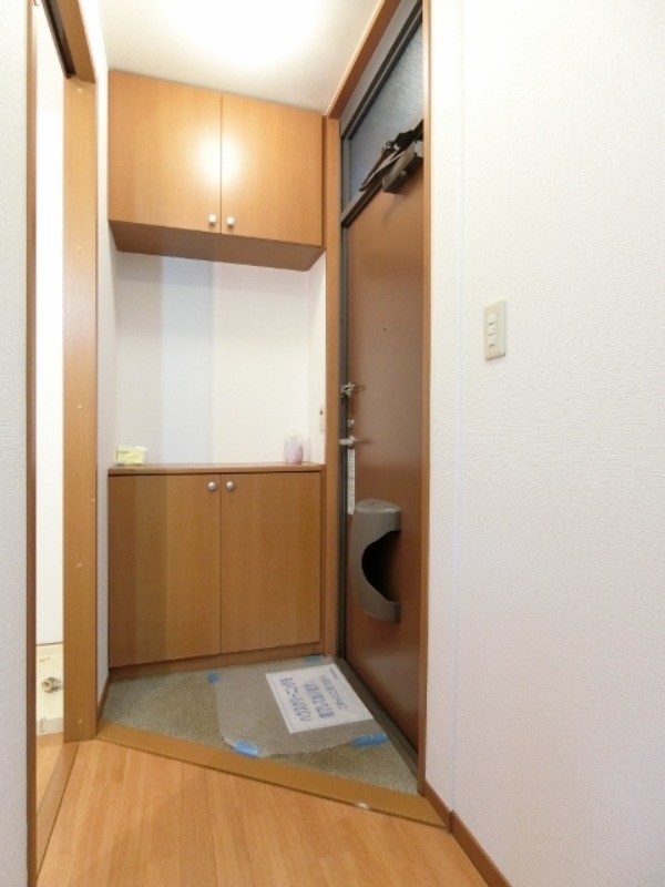 玄関　図面と現状に相違がある場合には現状を優先