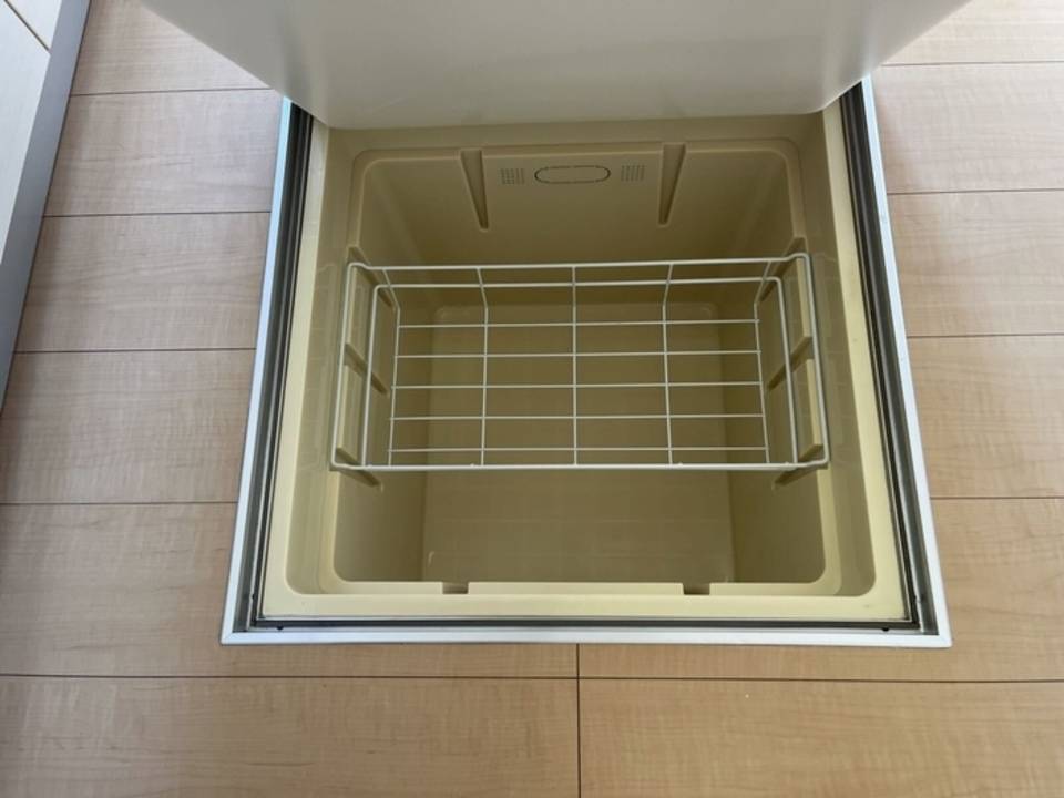 収納　床下収納