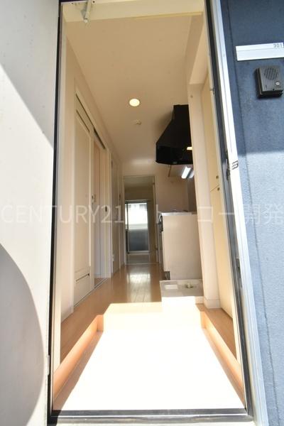 玄関　別部屋の参考写真です。現況有姿