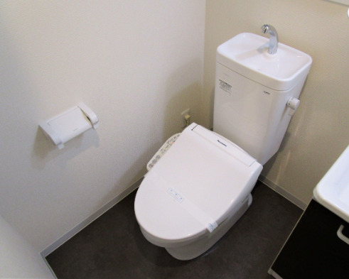 トイレ　落ち着いたトイレです