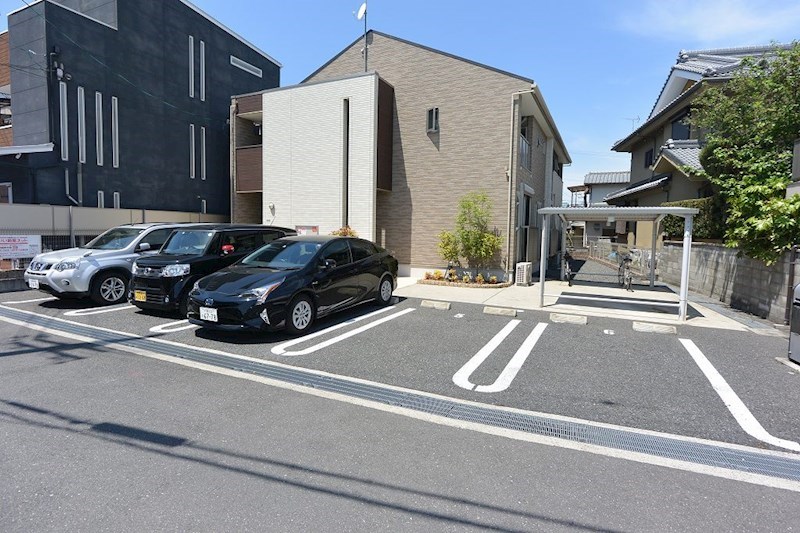 駐車場　駐車場