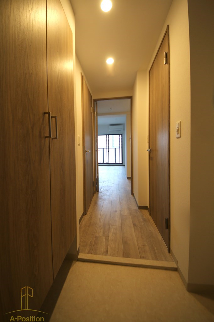 玄関　コンフォリア新梅田