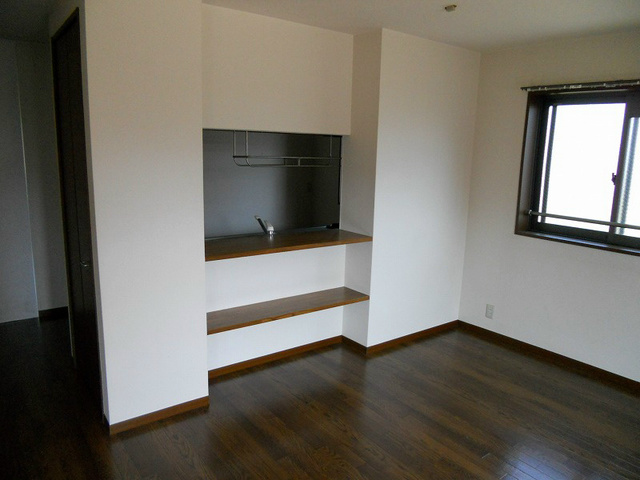 居室・リビング　別部屋参考写真です