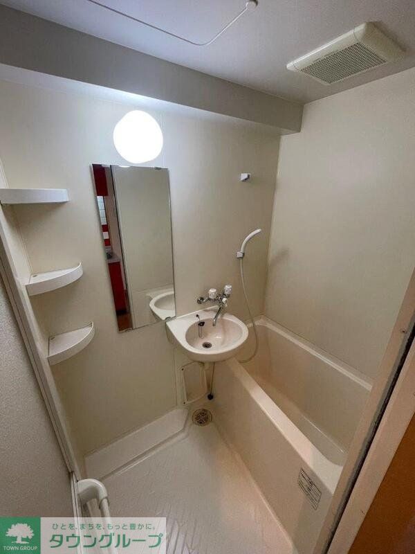 バス・シャワールーム　洗面