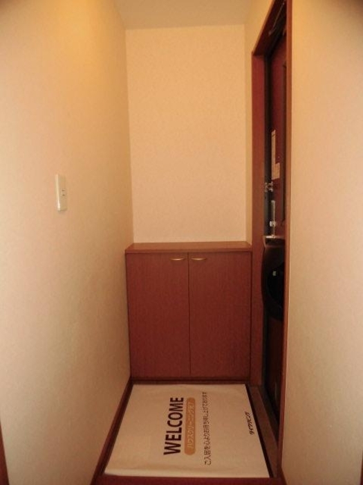玄関　シューズボックス付きの玄関です★