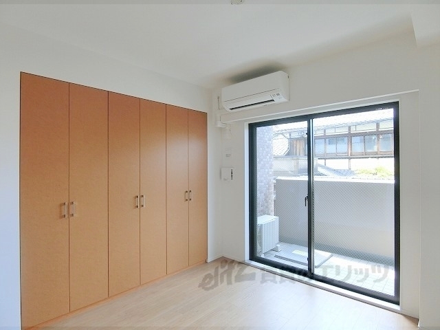 居室・リビング　洋室