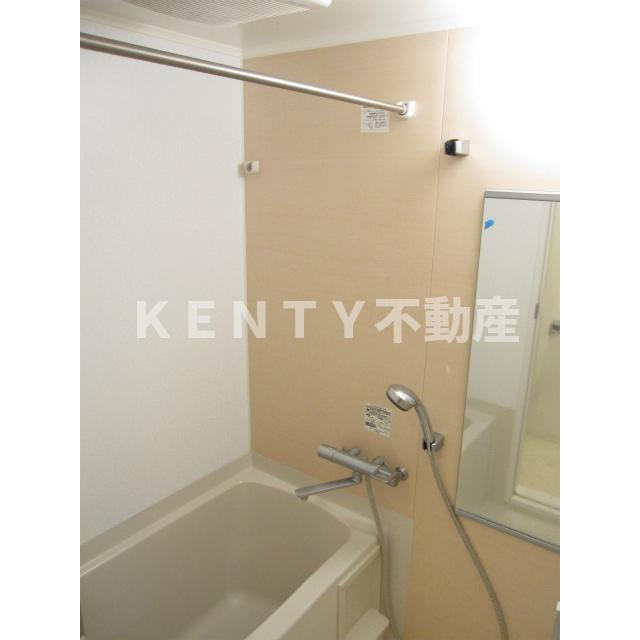 バス・シャワールーム　お風呂です