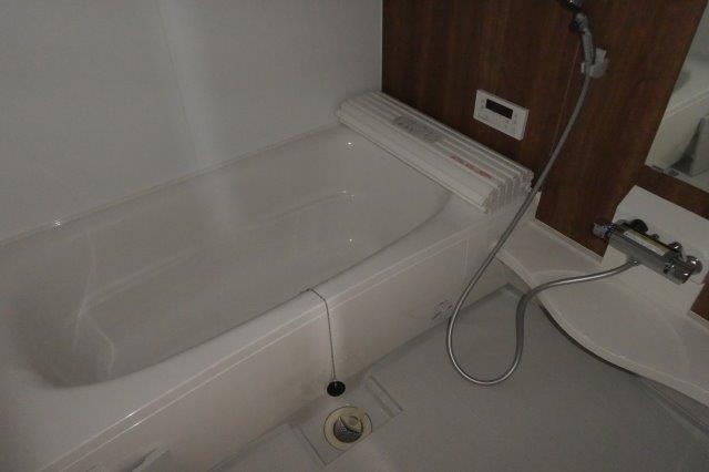 バス・シャワールーム　一坪風呂