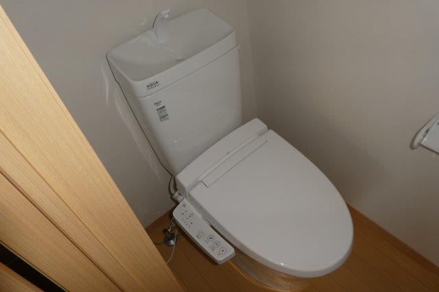 トイレ　シャワー付きトイレ