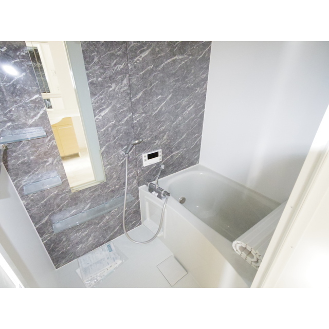 バス・シャワールーム　同型物件の写真です