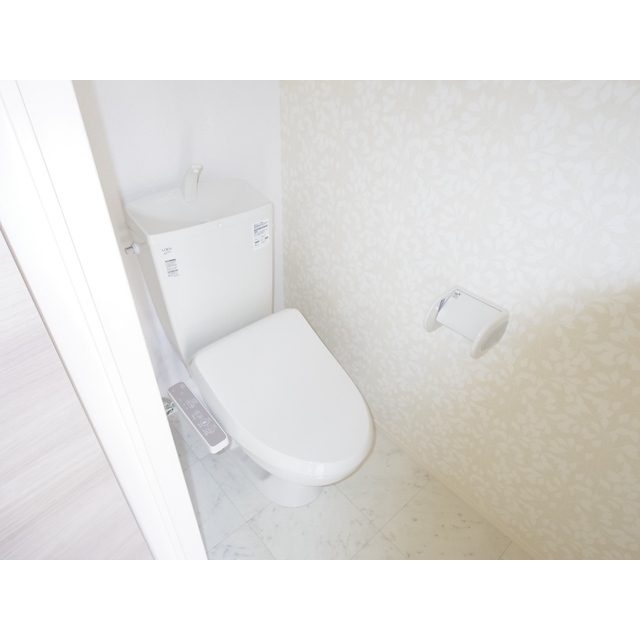 トイレ　同型物件の写真です