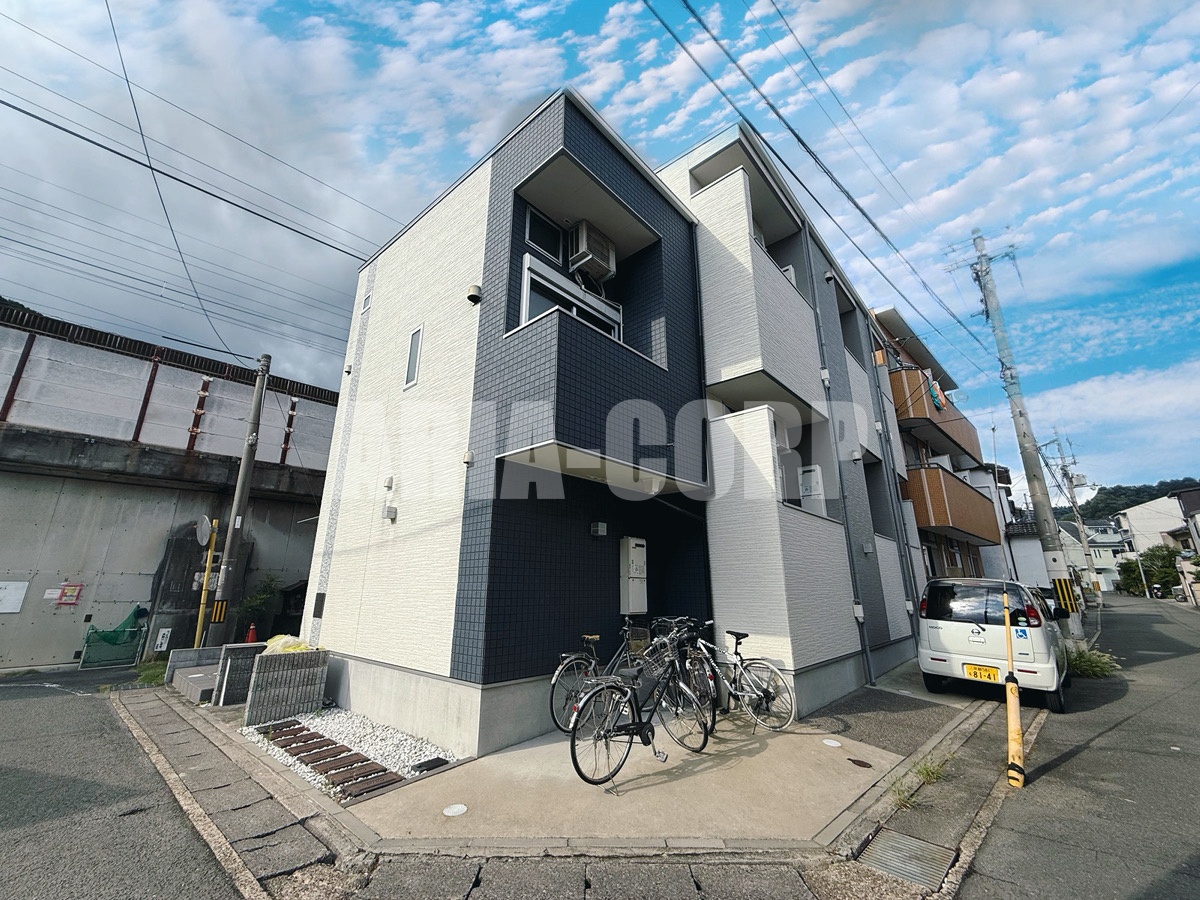 建物外観　2018年完成！大型ロフト付き人気デザイナーズシリーズ♪