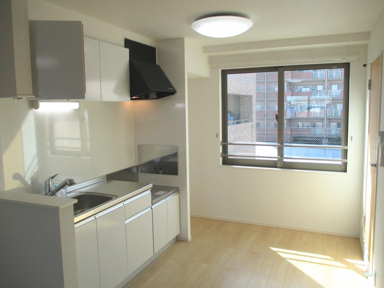 キッチン　壁付けキッチンでスペースを有効活用できます！