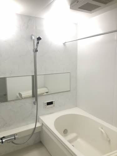 バス・シャワールーム　浴室