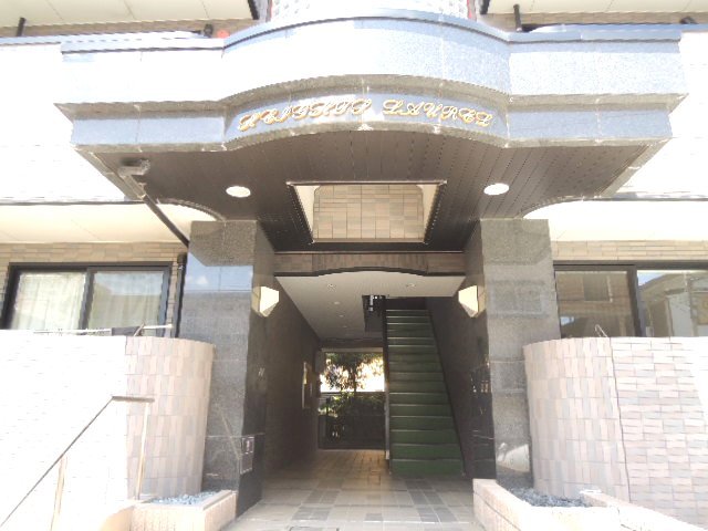 エントランス　おしゃれなエントランス