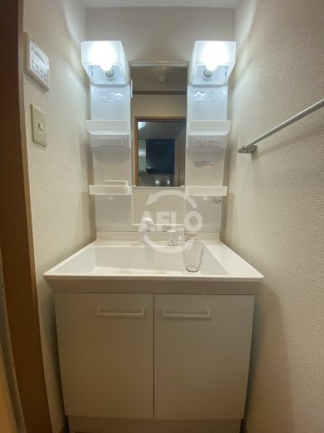 洗面設備　新深江池田マンション　独立洗面台