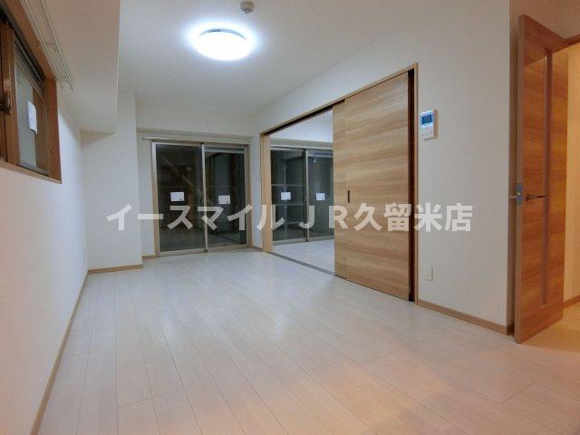 居室・リビング　ゆったり過ごせる居間です