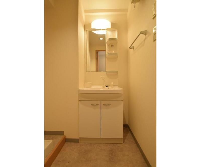 洗面設備　独立洗面台です