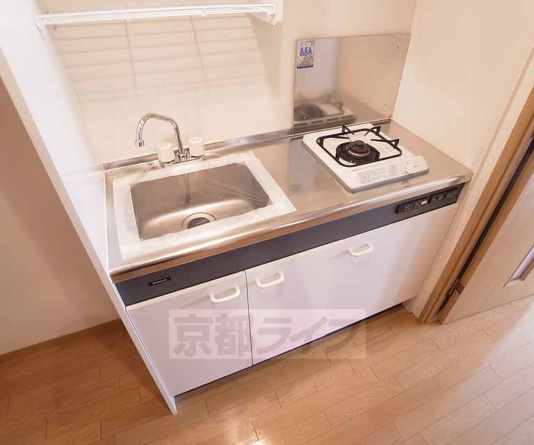 キッチン　まな板を置くスペースもございます