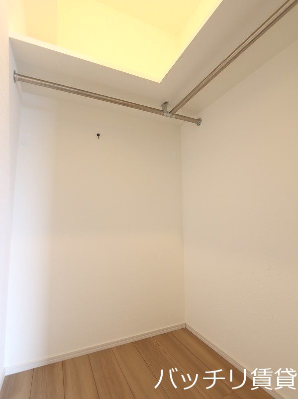 収納　別号室タイプの為、現状を優先いたします。