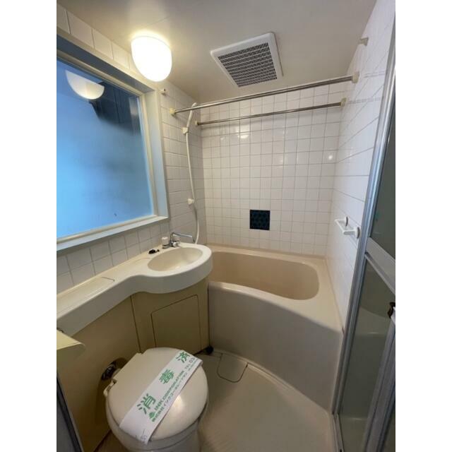 バス・シャワールーム　浴室です